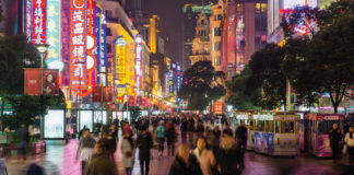 Opportunities and Challenges of International Retailing in China