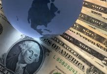 Why the World Is Turning away From the US Dollar iStock-477940420