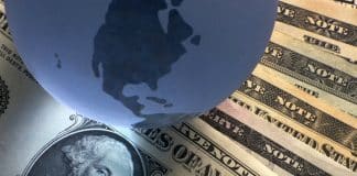 Why the World Is Turning away From the US Dollar iStock-477940420